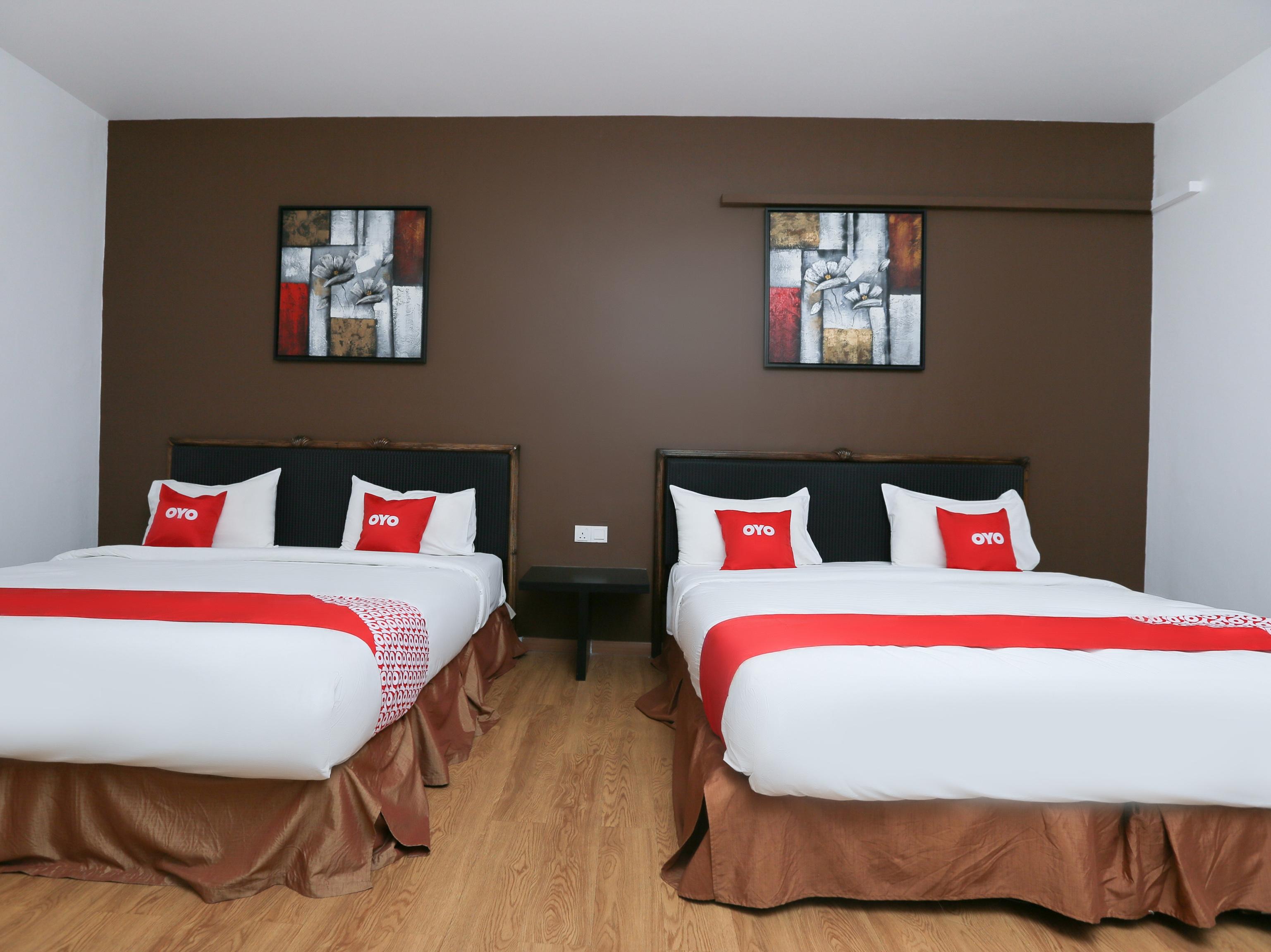קוקופ Oyo 89915 East Mount Hotel מראה חיצוני תמונה