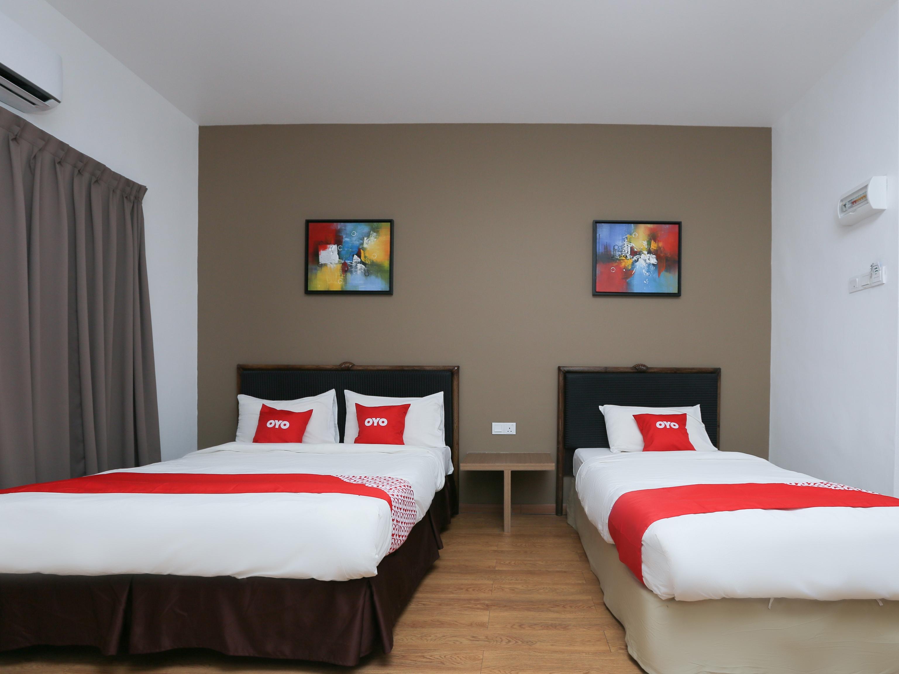קוקופ Oyo 89915 East Mount Hotel מראה חיצוני תמונה