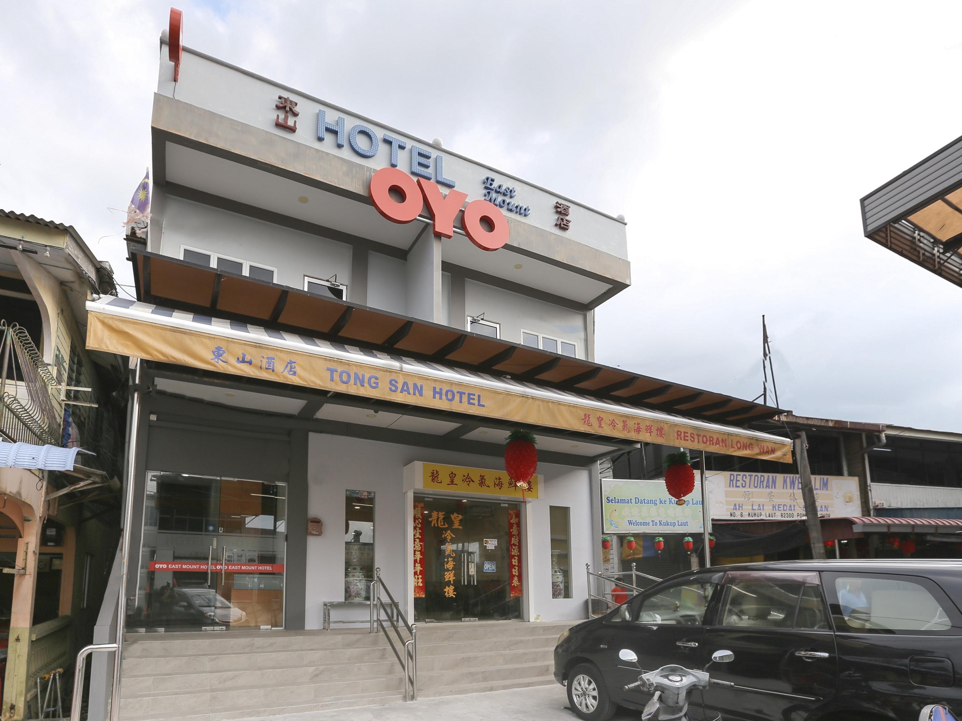 קוקופ Oyo 89915 East Mount Hotel מראה חיצוני תמונה