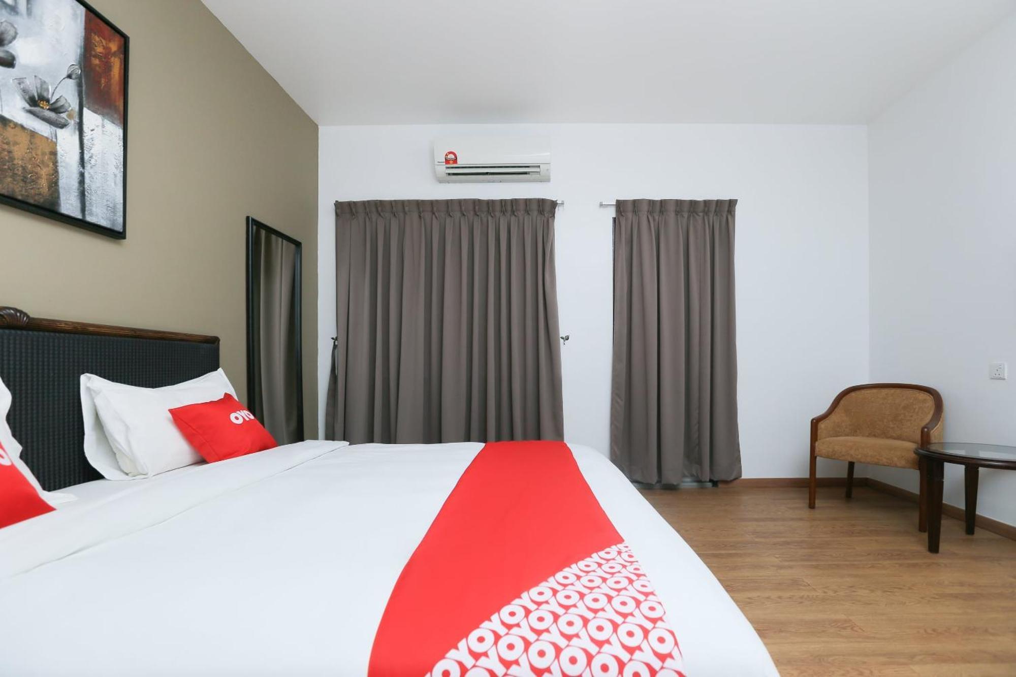קוקופ Oyo 89915 East Mount Hotel מראה חיצוני תמונה