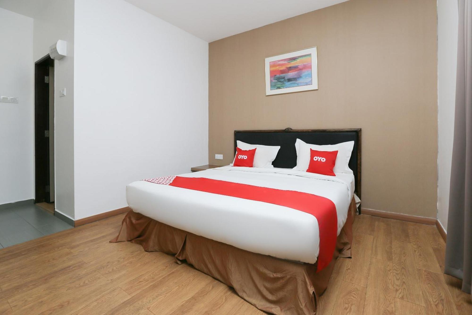 קוקופ Oyo 89915 East Mount Hotel מראה חיצוני תמונה